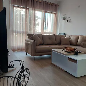 Appartement Gex, Tirana