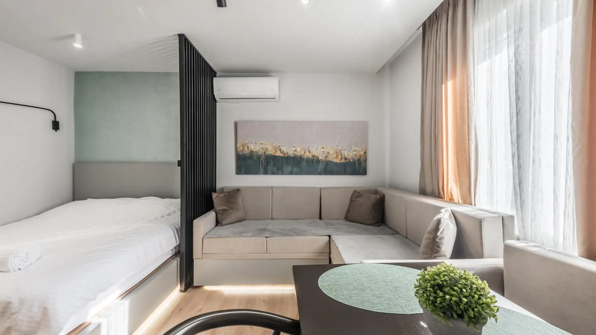 Pazari I Ri - Cozy Studio Tirana 0*,