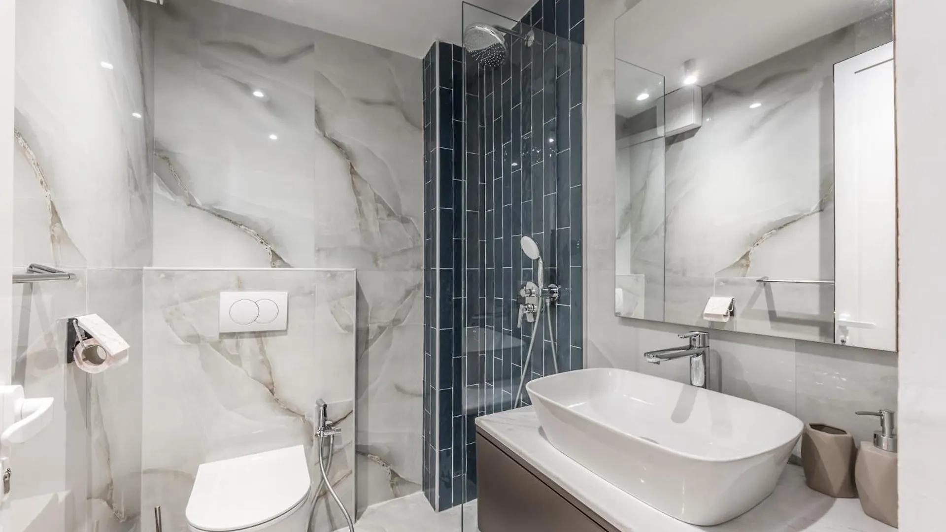 Pazari I Ri - Cozy Studio Tirana Appartement