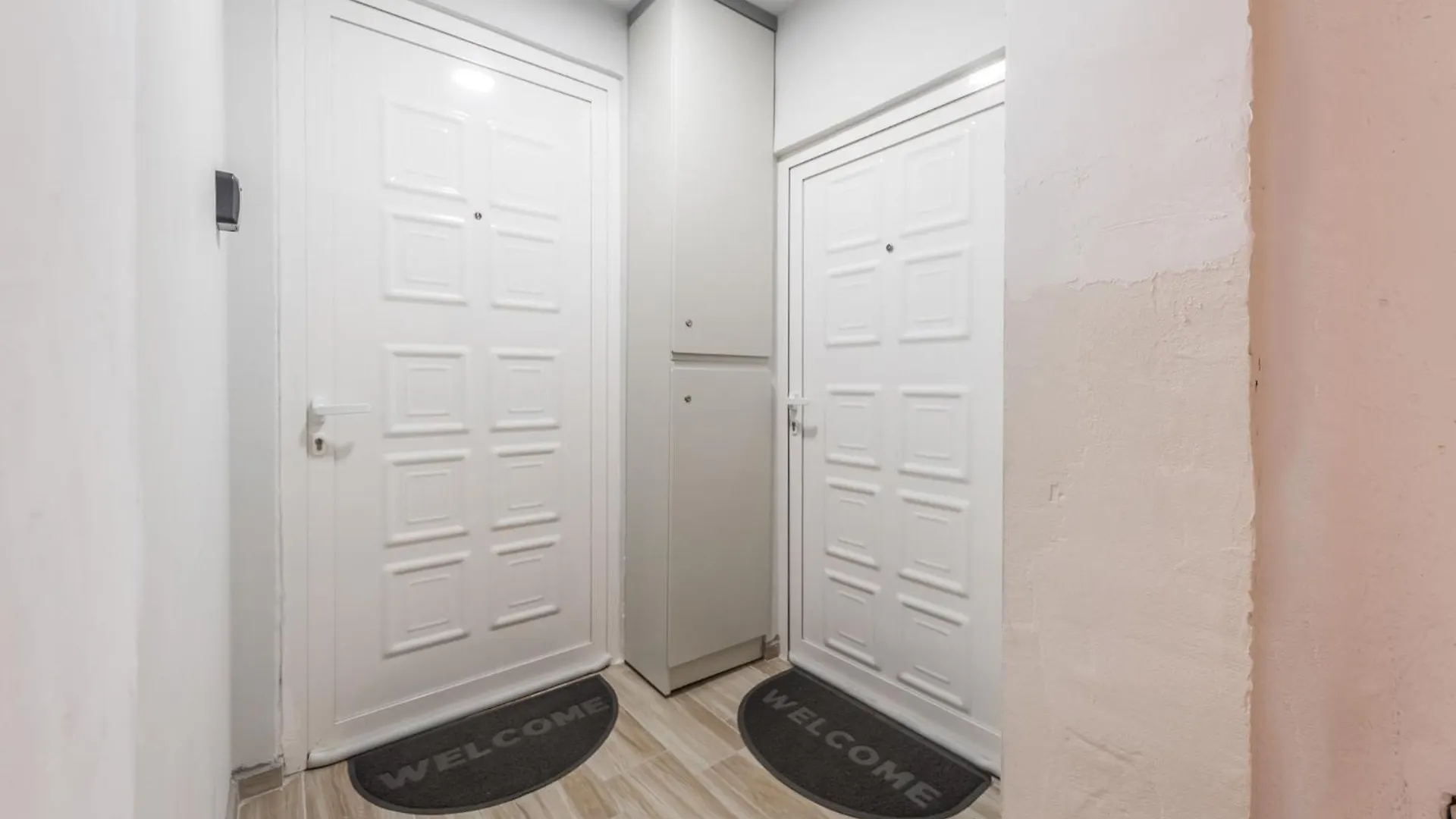 Pazari I Ri - Cozy Studio Tirana
